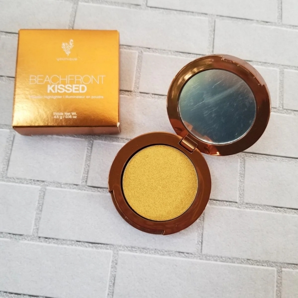 Younique Beachfront Kissed Powder Highlighter